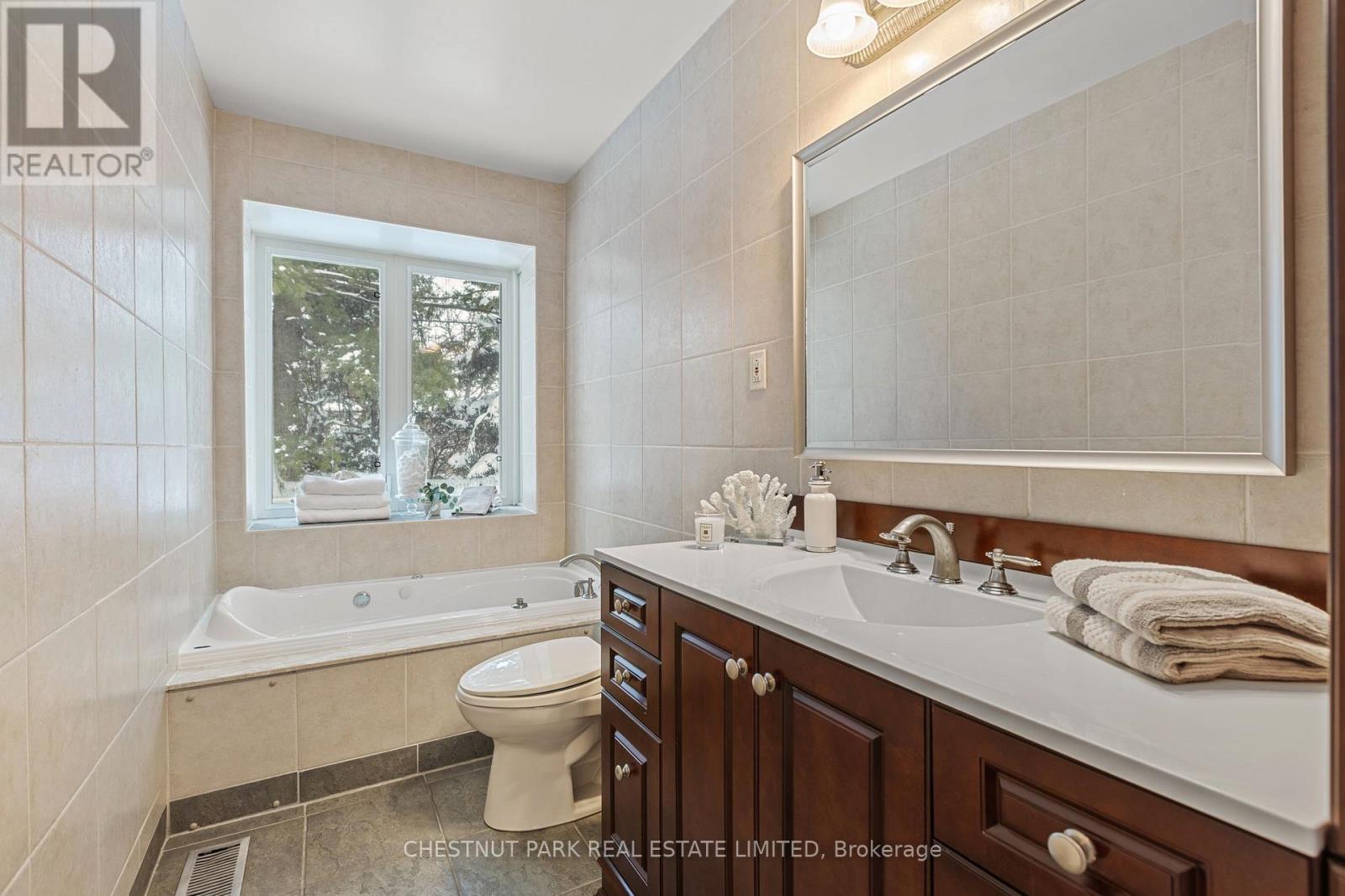 72 Wallingford Road, Toronto, Ontario  M3A 2T9 - Photo 14 - C12709496