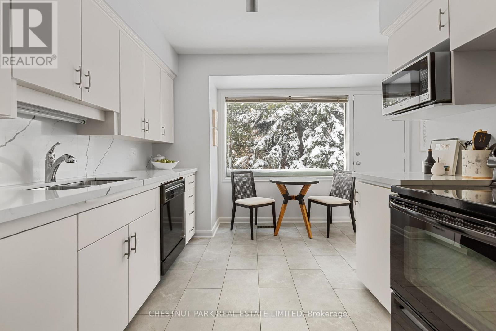 72 Wallingford Road, Toronto, Ontario  M3A 2T9 - Photo 6 - C12709496