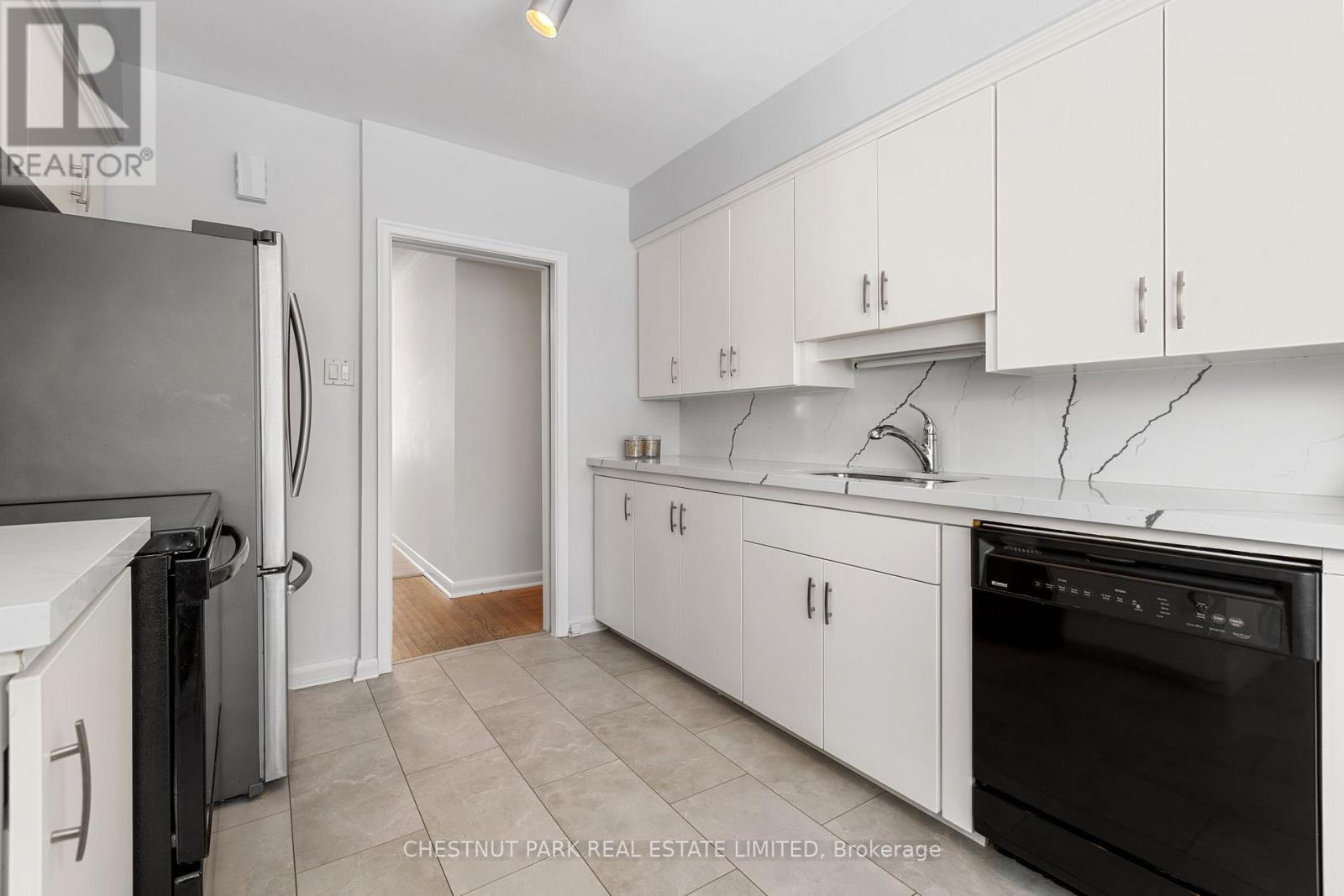 72 Wallingford Road, Toronto, Ontario  M3A 2T9 - Photo 7 - C12709496