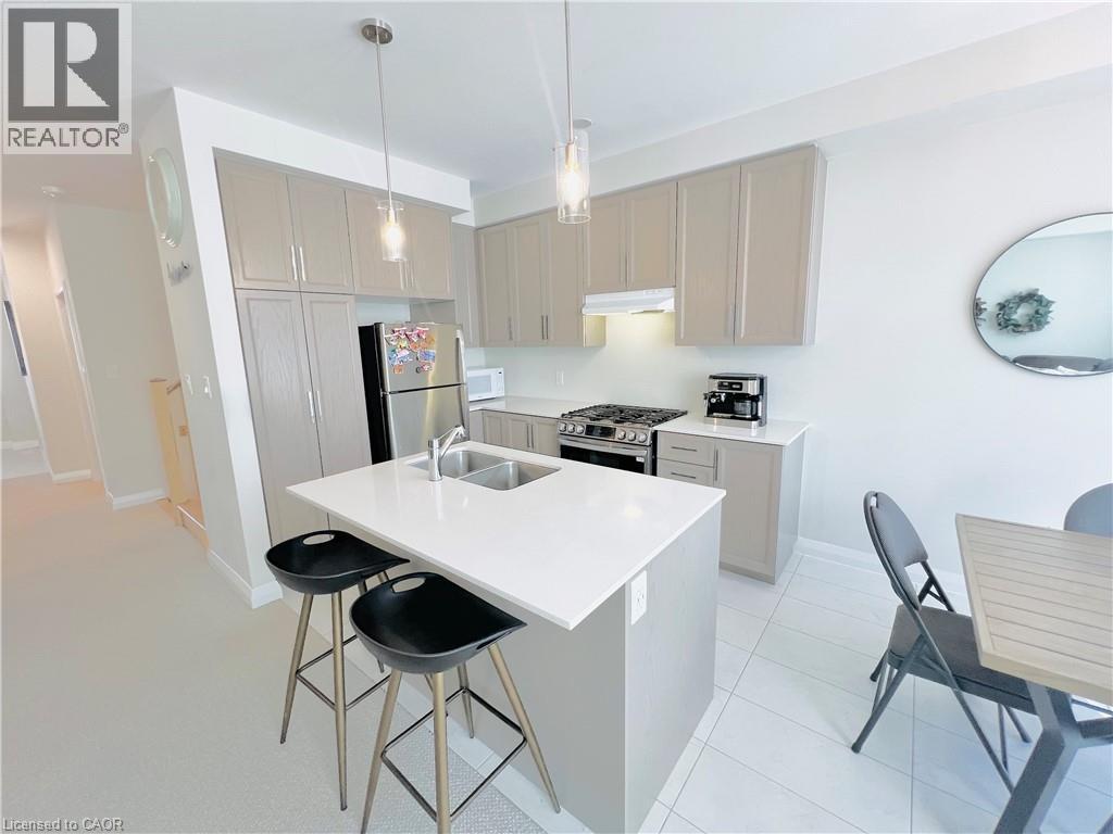 11 Cherry Blossom Heights, Hamilton, Ontario  L9B 0E9 - Photo 16 - 40792259