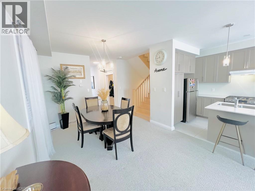 11 Cherry Blossom Heights, Hamilton, Ontario  L9B 0E9 - Photo 20 - 40792259