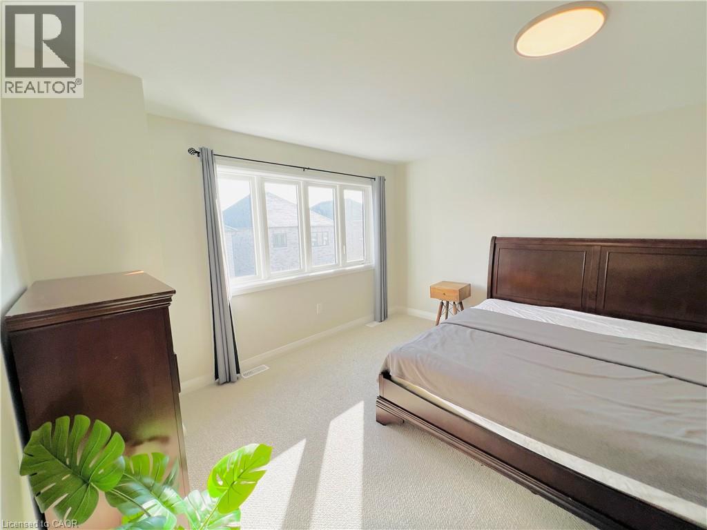 11 Cherry Blossom Heights, Hamilton, Ontario  L9B 0E9 - Photo 31 - 40792259