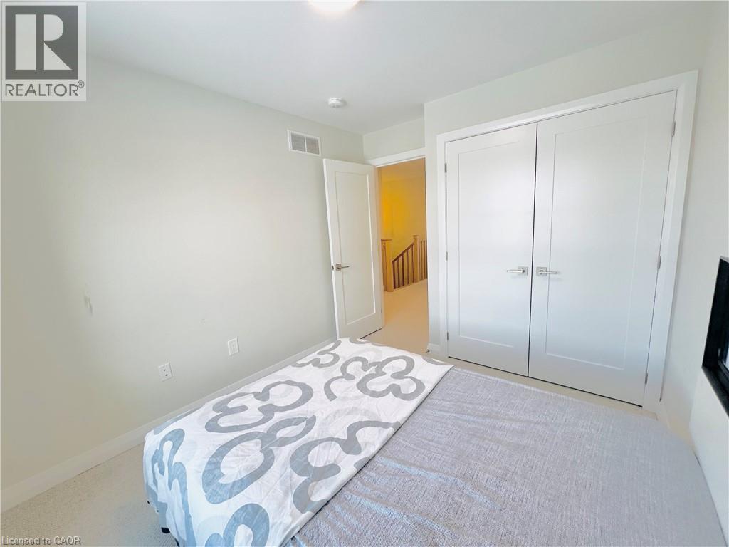 11 Cherry Blossom Heights, Hamilton, Ontario  L9B 0E9 - Photo 34 - 40792259