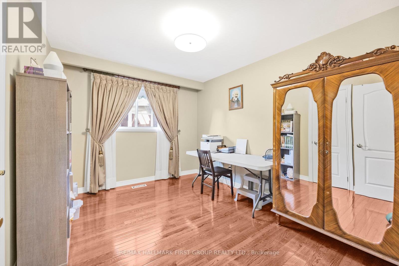 154 Fairglen Avenue, Toronto, Ontario  M1W 1B1 - Photo 16 - E12709382