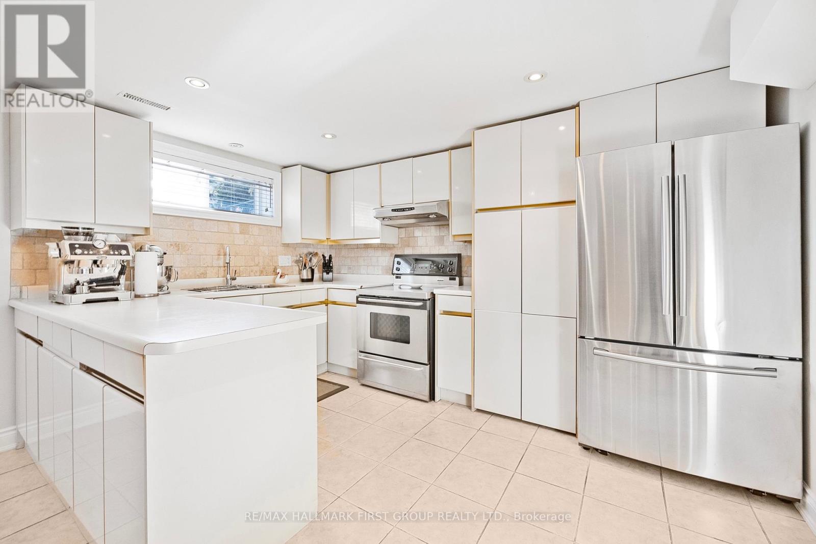 154 Fairglen Avenue, Toronto, Ontario  M1W 1B1 - Photo 26 - E12709382