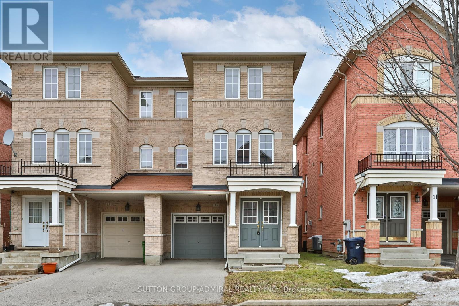 13 PILKINGTON DRIVE, Toronto, Ontario