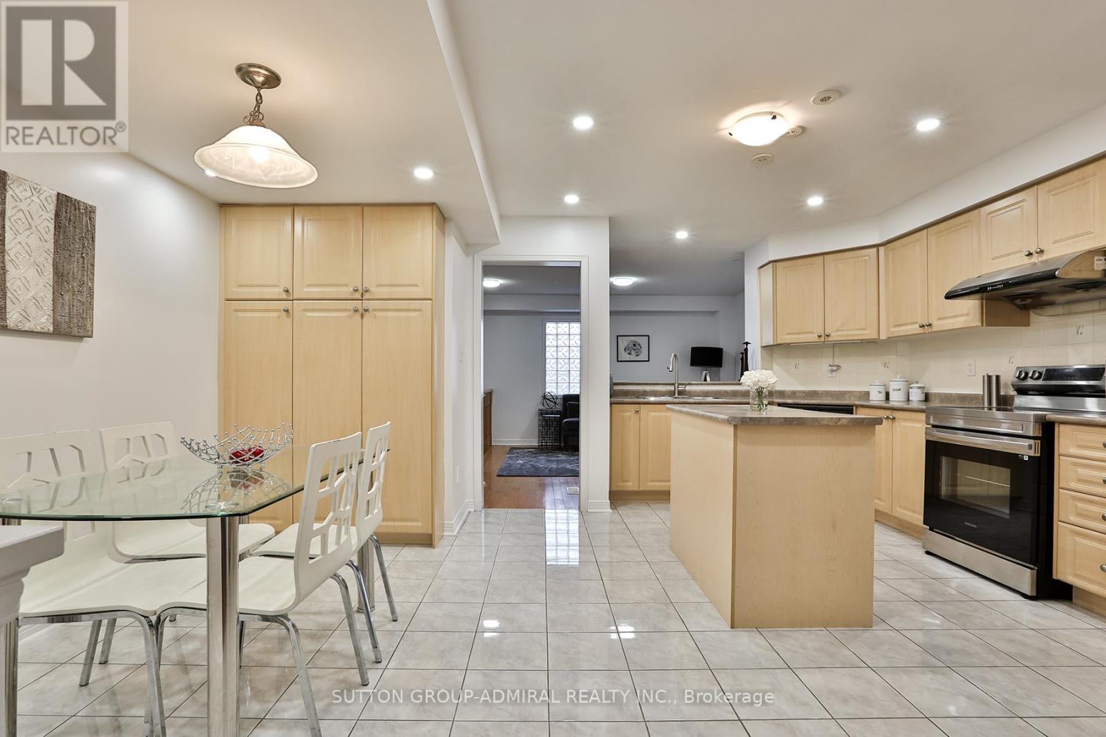 13 Pilkington Drive, Toronto, Ontario  M1L 0B7 - Photo 14 - E12709390