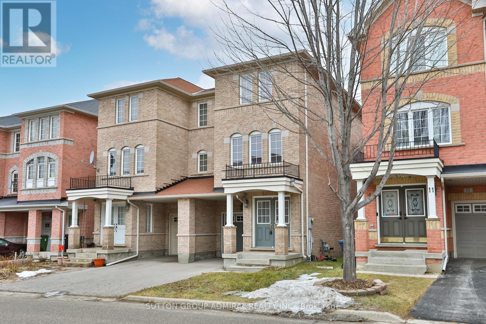 13 Pilkington Drive, Toronto, Ontario  M1L 0B7 - Photo 2 - E12709390