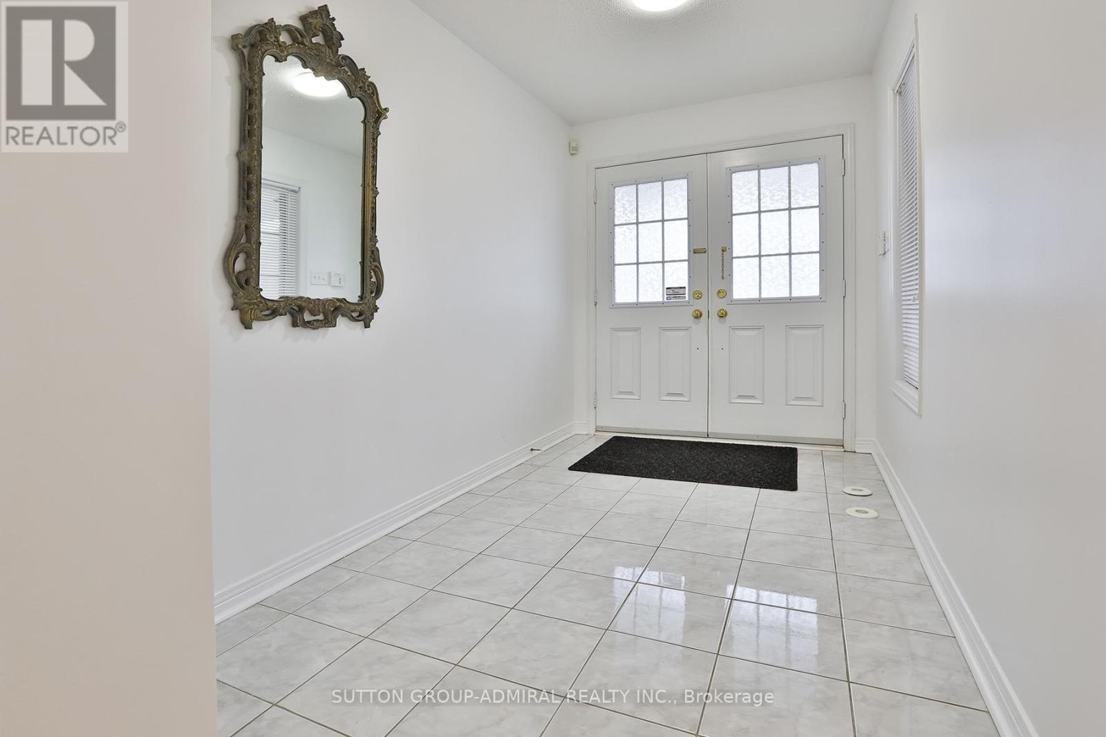 13 Pilkington Drive, Toronto, Ontario  M1L 0B7 - Photo 5 - E12709390