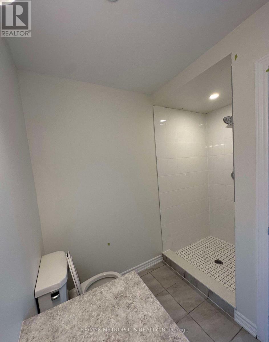 783 Kootenay Path, Oshawa, Ontario  L1H 0A7 - Photo 16 - E12709456