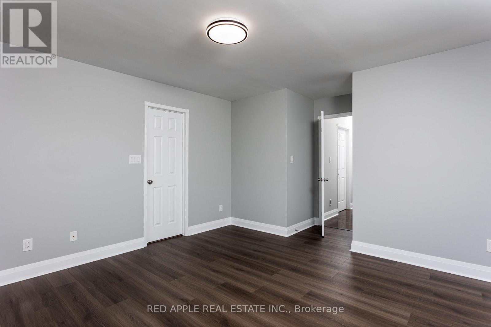 23 Ulson Drive, Richmond Hill, Ontario  L4C 4M6 - Photo 10 - N12709362