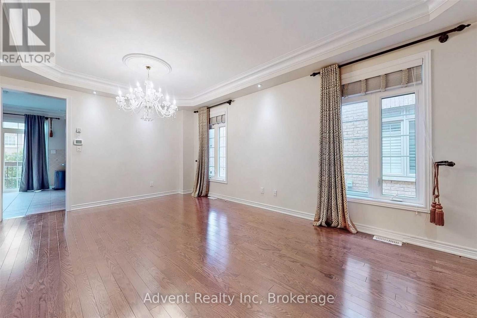 106 Allison Ann Way, Vaughan, Ontario  L6A 0G7 - Photo 11 - N12709416