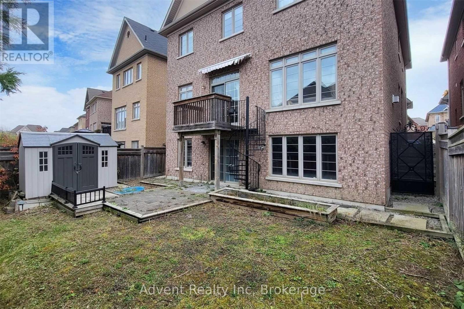 106 Allison Ann Way, Vaughan, Ontario  L6A 0G7 - Photo 34 - N12709416