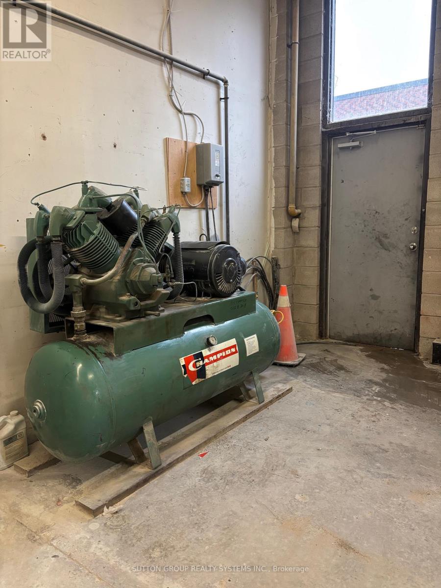 1 - 112 Basaltic Road, Vaughan, Ontario  L4K 1G6 - Photo 12 - N12709418