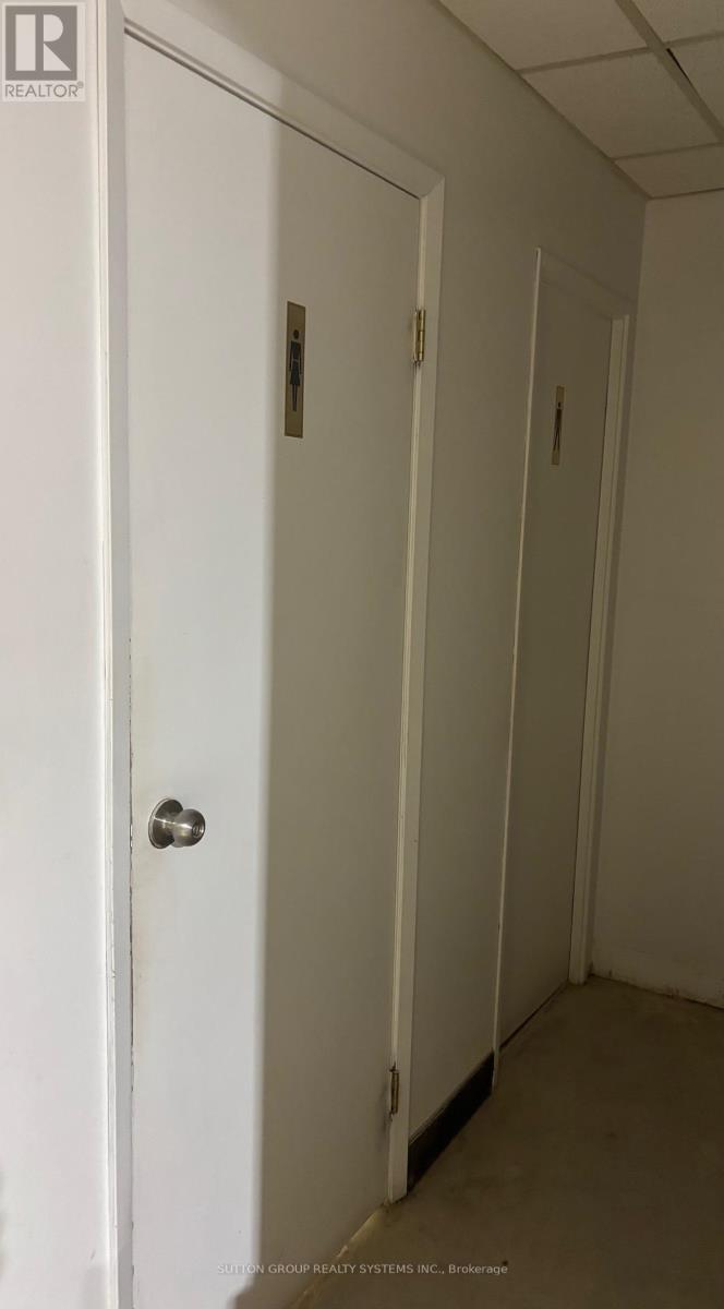 1 - 112 Basaltic Road, Vaughan, Ontario  L4K 1G6 - Photo 7 - N12709418