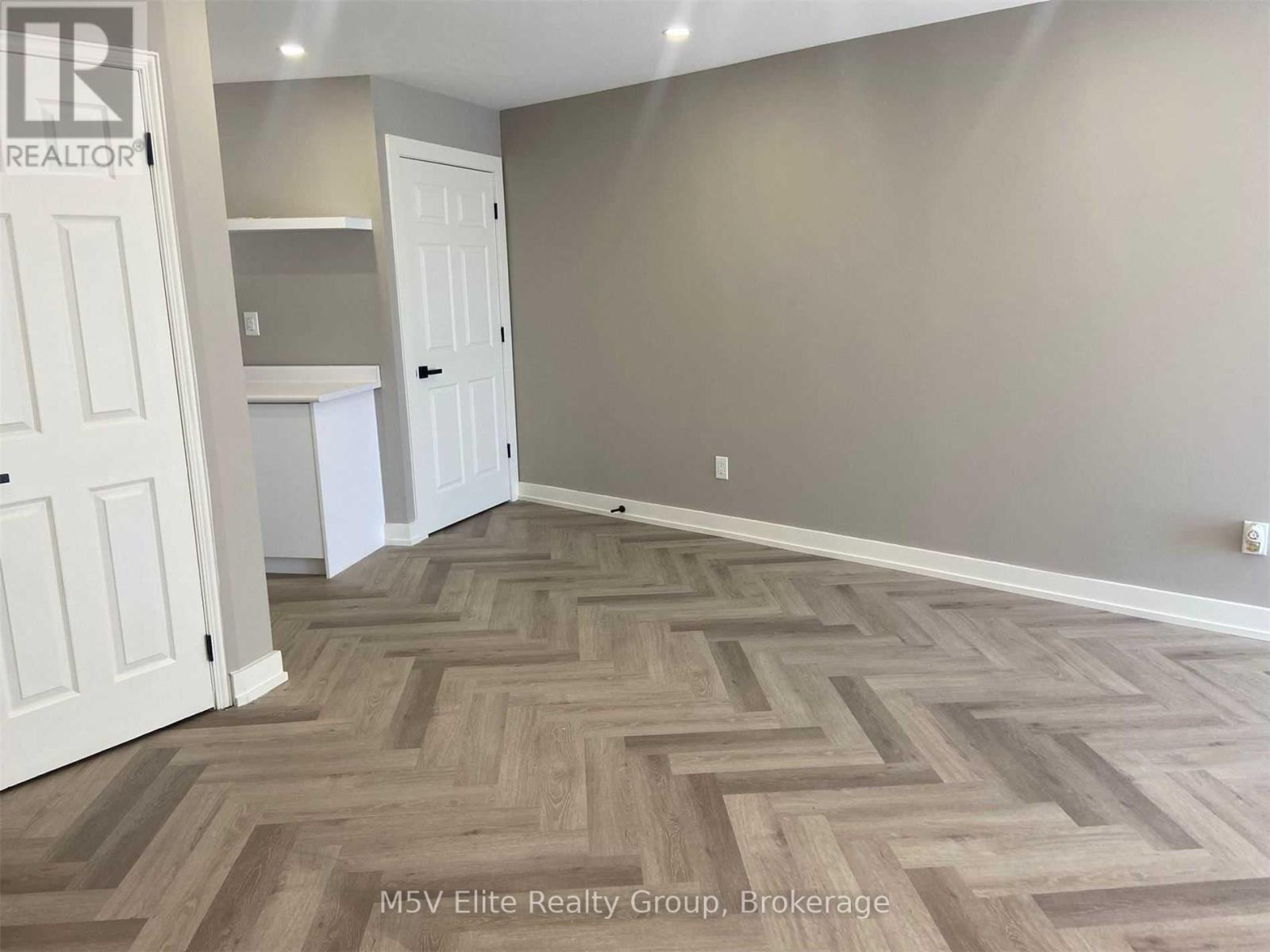 15 - 250 Regina Road, Vaughan, Ontario  L4L 8N2 - Photo 5 - N12709452