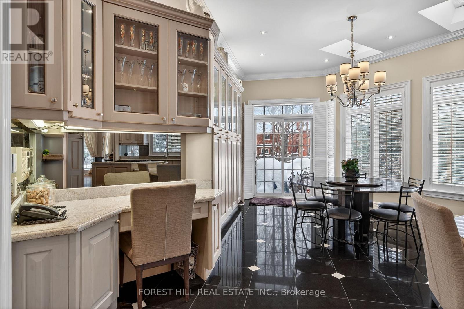 161 Renaissance Court, Vaughan, Ontario  L4J 7W4 - Photo 12 - N12709512