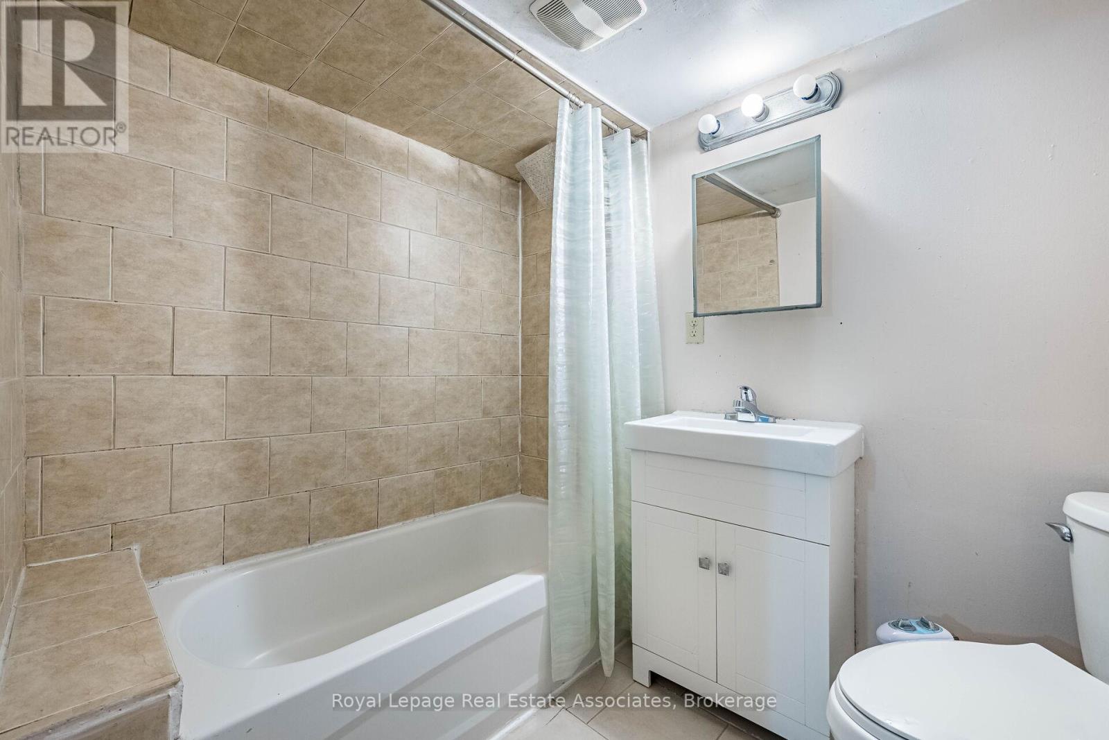 116 Everingham Circle, Brampton, Ontario  L6R 0R9 - Photo 26 - W12687882