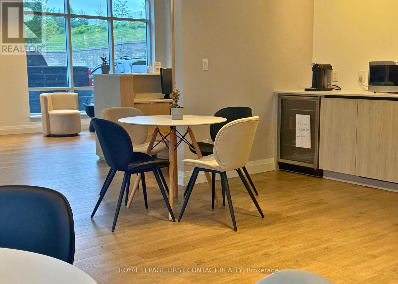 104 - 11 Lakeside Terrace, Barrie, Ontario  L4M 0H9 - Photo 9 - S12709414