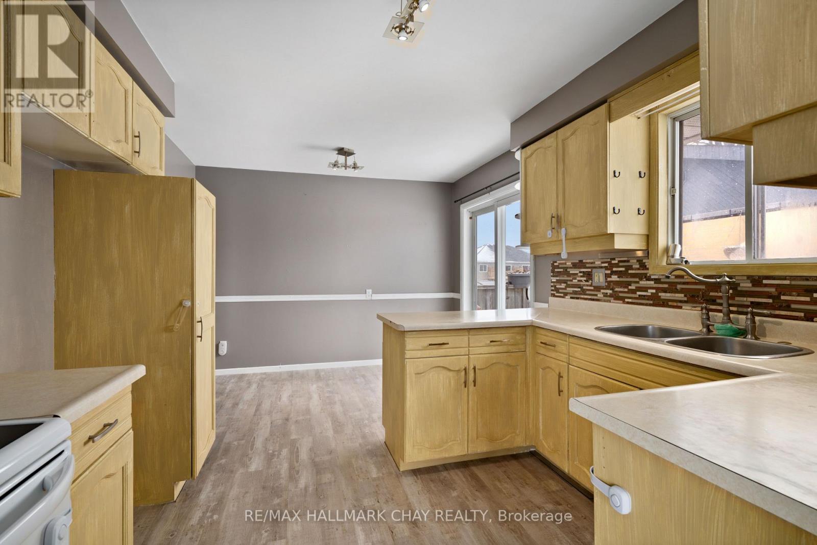 7481 County Road 91, Clearview, Ontario  L0M 1S0 - Photo 7 - S12709510