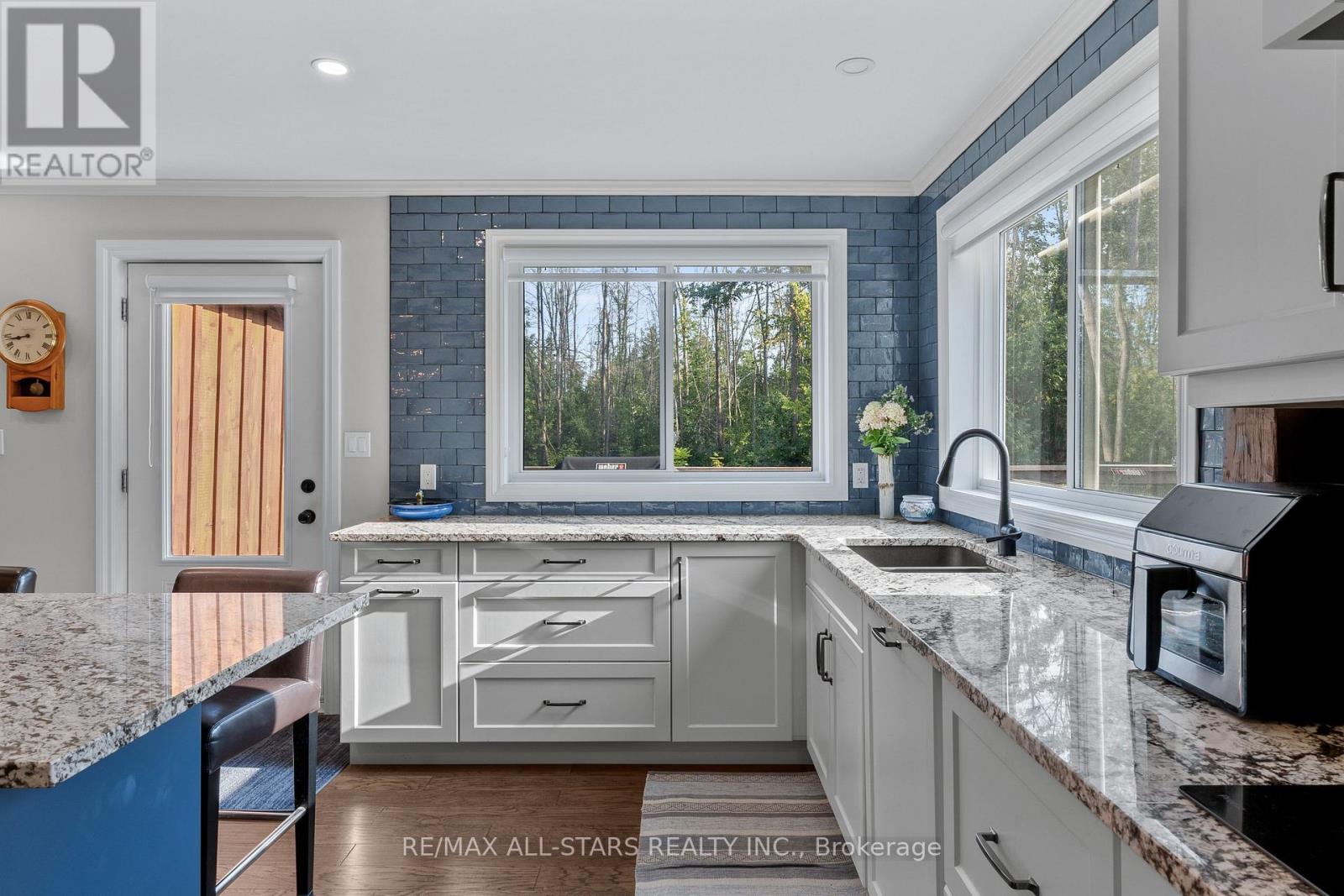 36 Stinson's Bay Road, Kawartha Lakes (Fenelon Falls), Ontario  K0M 1N0 - Photo 16 - X12708070