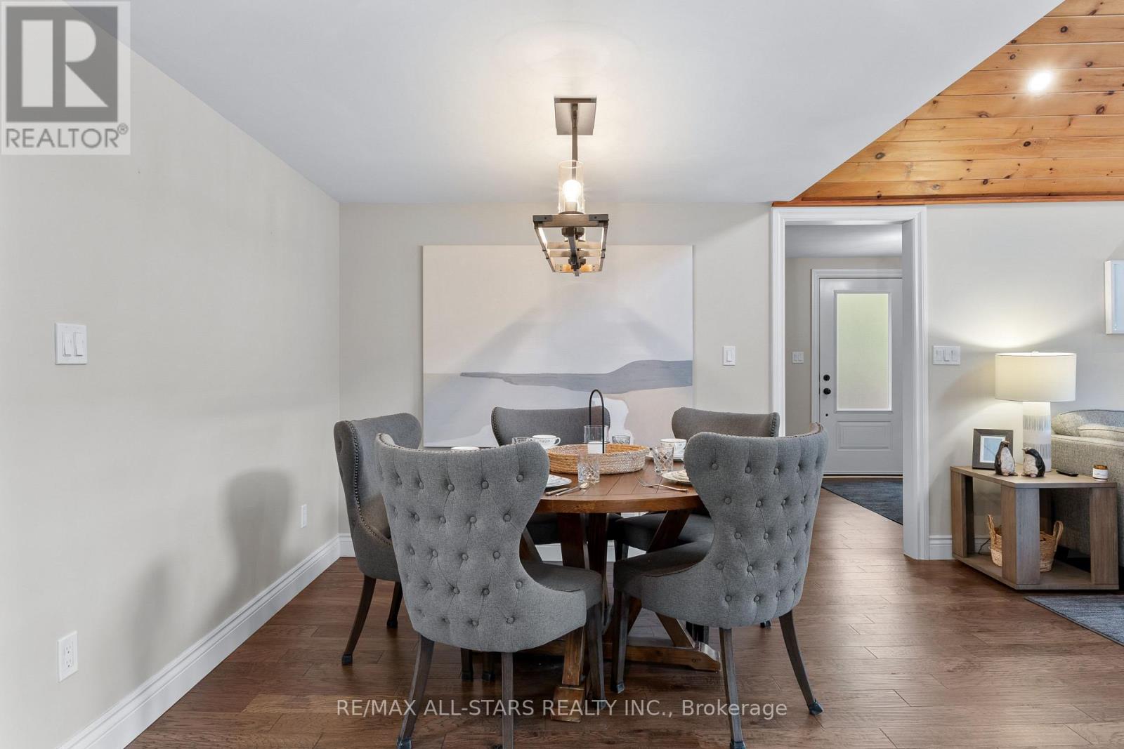 36 Stinson's Bay Road, Kawartha Lakes (Fenelon Falls), Ontario  K0M 1N0 - Photo 11 - X12708070