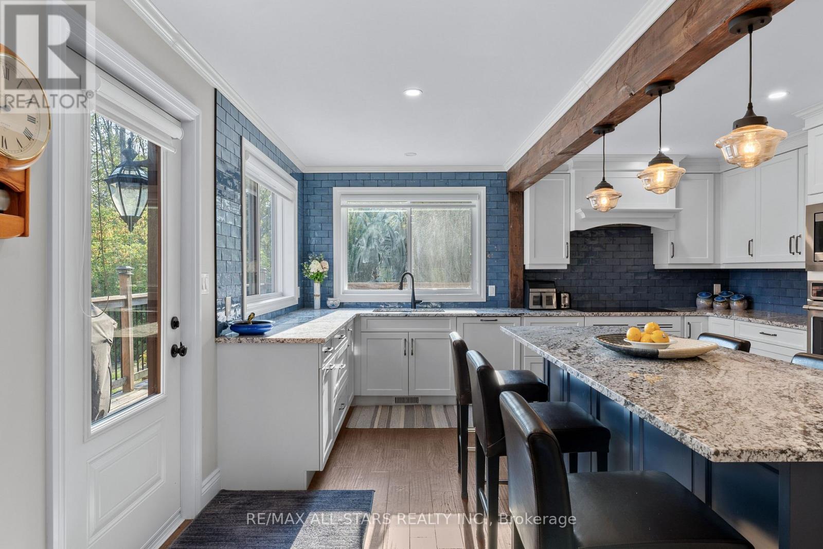 36 Stinson's Bay Road, Kawartha Lakes (Fenelon Falls), Ontario  K0M 1N0 - Photo 15 - X12708070