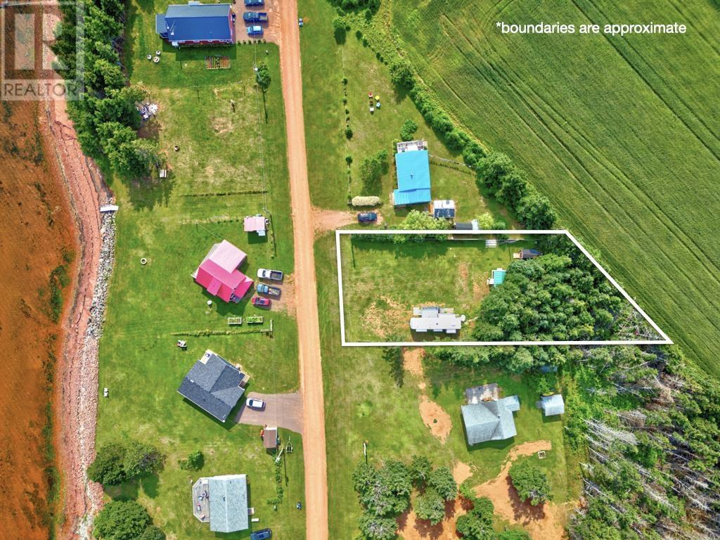 22 Mae Lane, Cascumpec, Prince Edward Island  C0B 1V0 - Photo 2 - 202601074