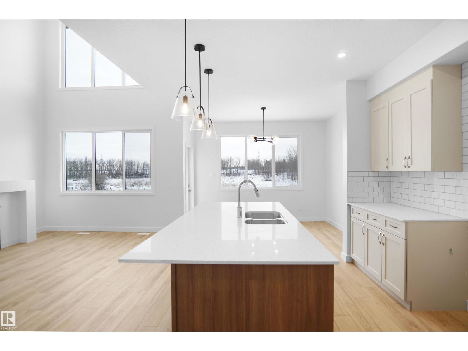 1323 11 Av Nw, Edmonton, Alberta  T6W 4X8 - Photo 7 - E4452339