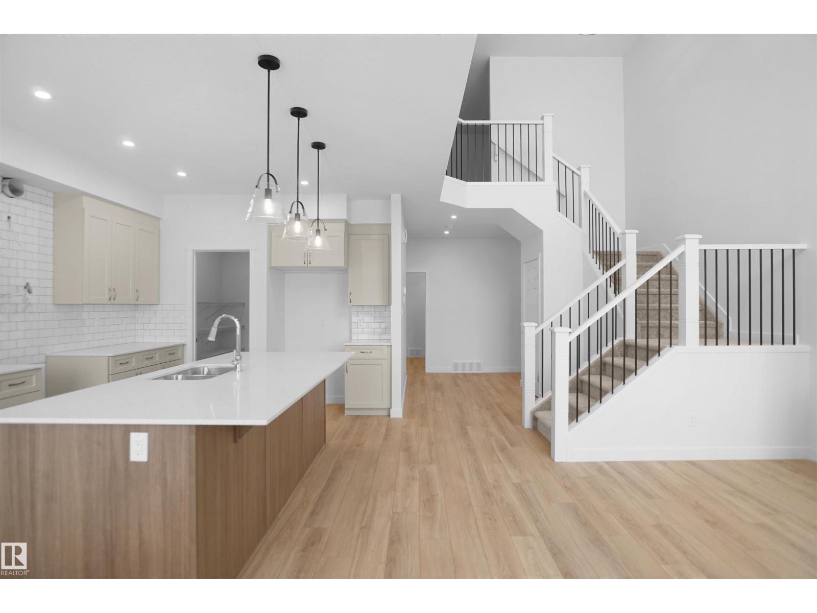 1323 11 Av Nw, Edmonton, Alberta  T6W 4X8 - Photo 13 - E4452339