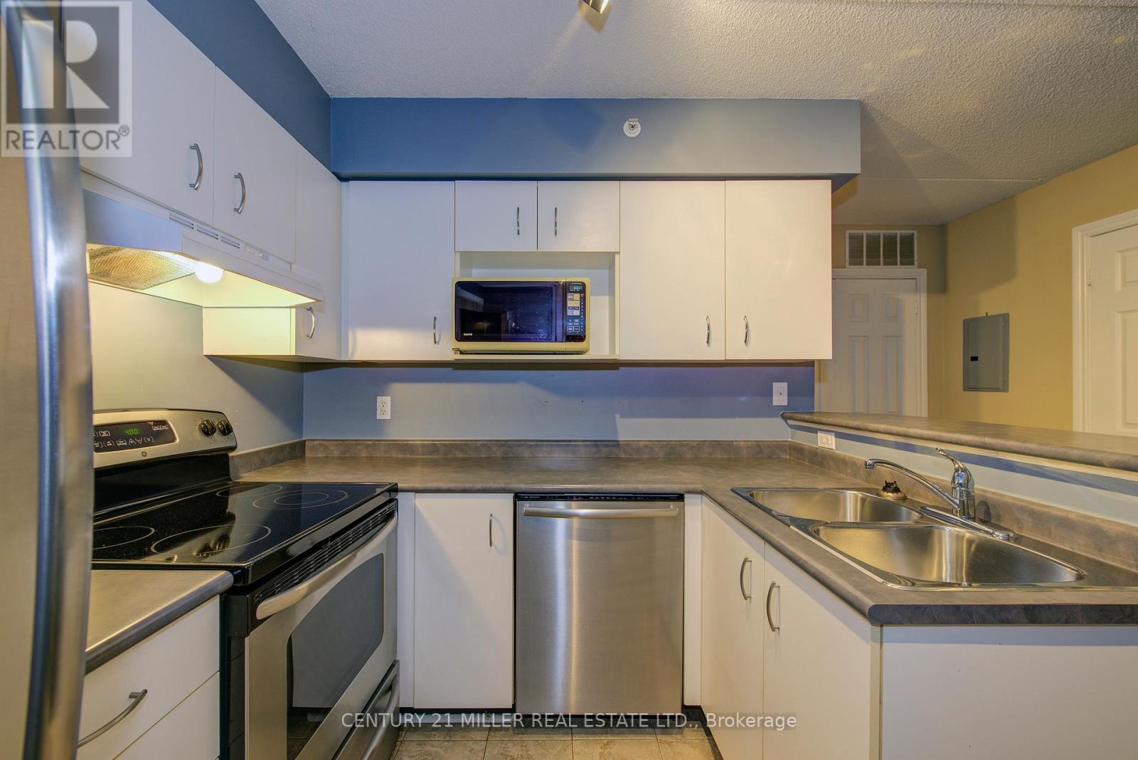 206 - 1451 Walkers Line, Burlington, Ontario  L7M 4P1 - Photo 6 - W12709364