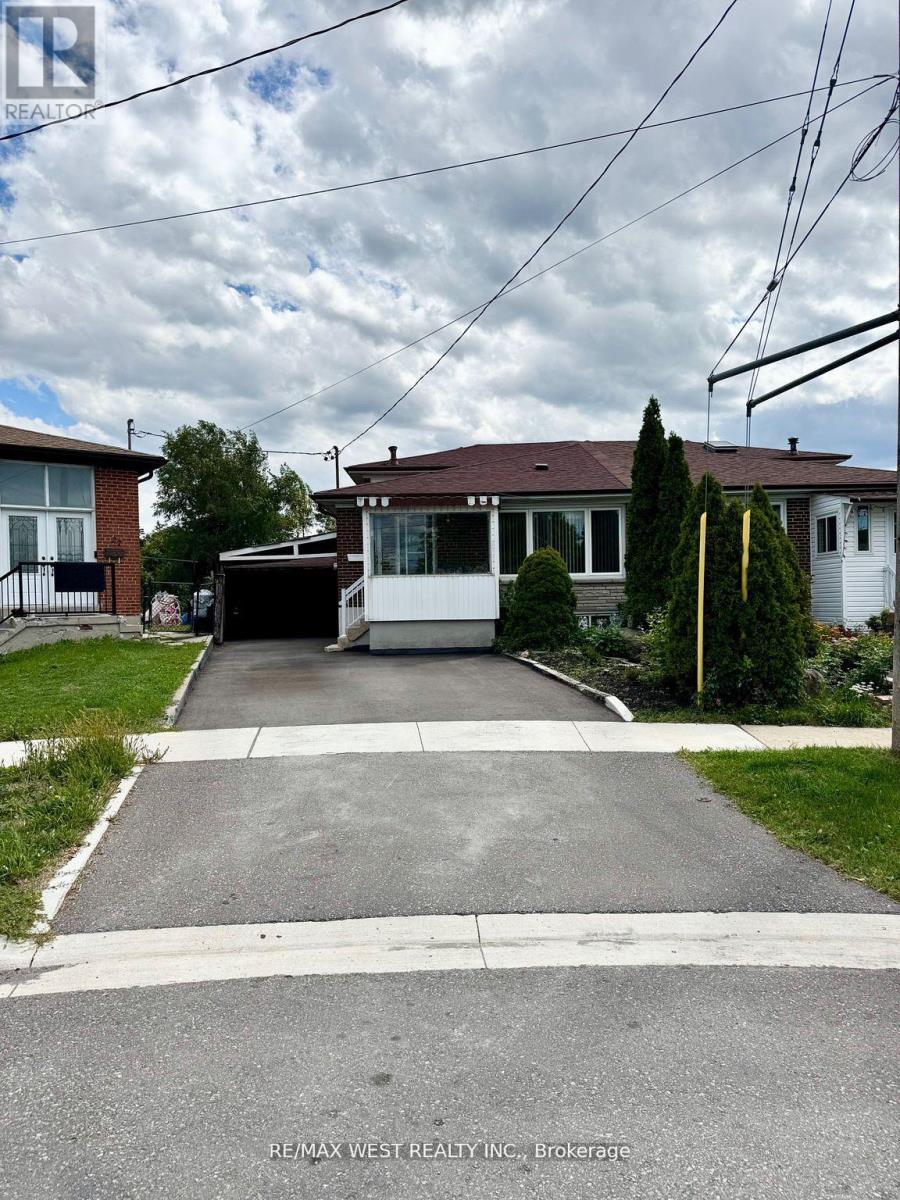 25 Bimini Crescent, Toronto, Ontario  M3N 1S1 - Photo 2 - W12709394