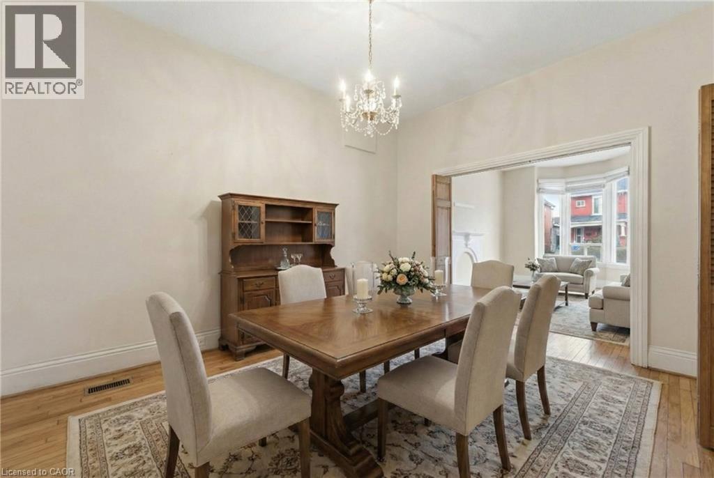 241 Robert Street, Hamilton, Ontario  L8L 2R2 - Photo 3 - 40799047