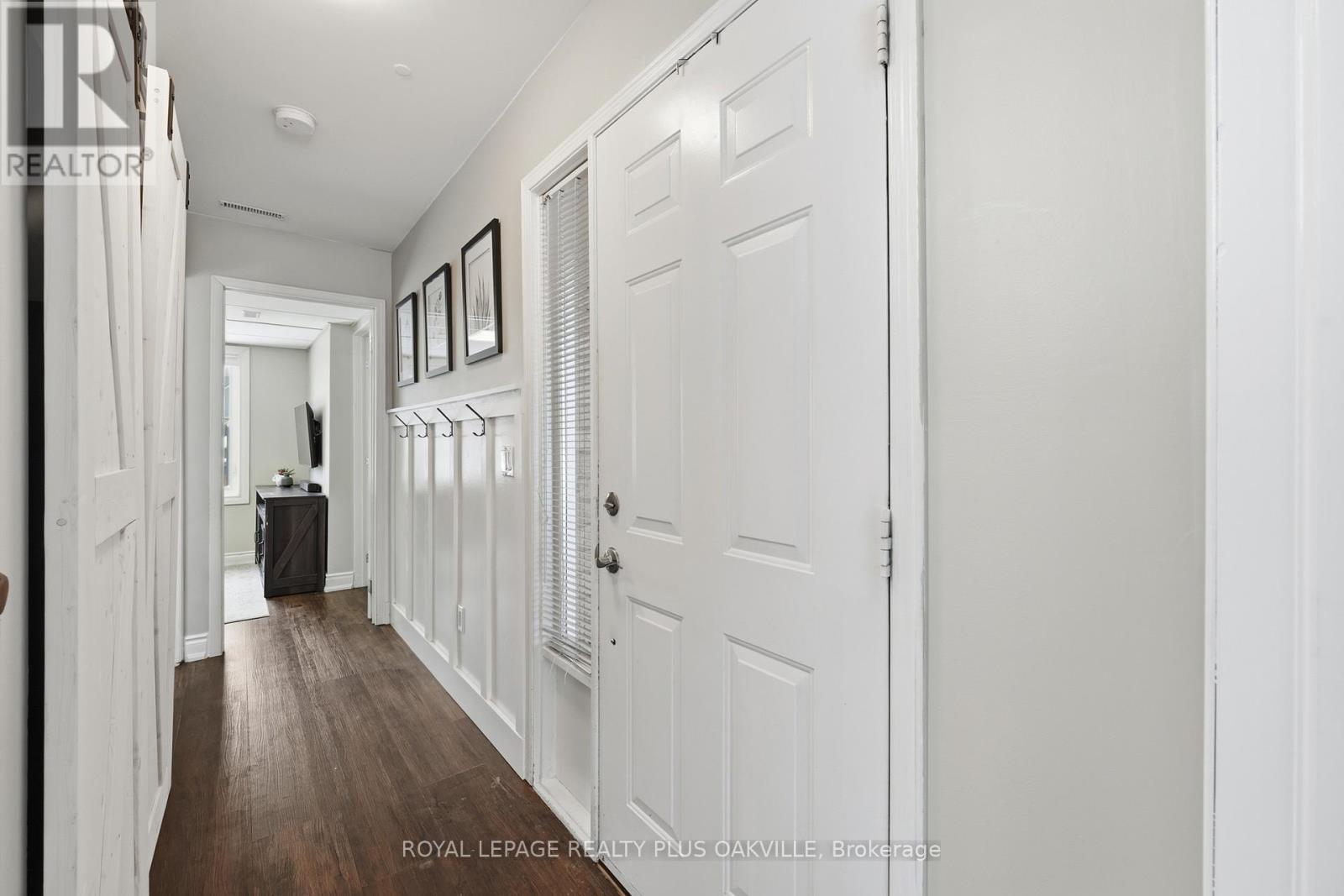 2308 Strawfield Court, Oakville, Ontario  L6H 6C2 - Photo 3 - W12709486