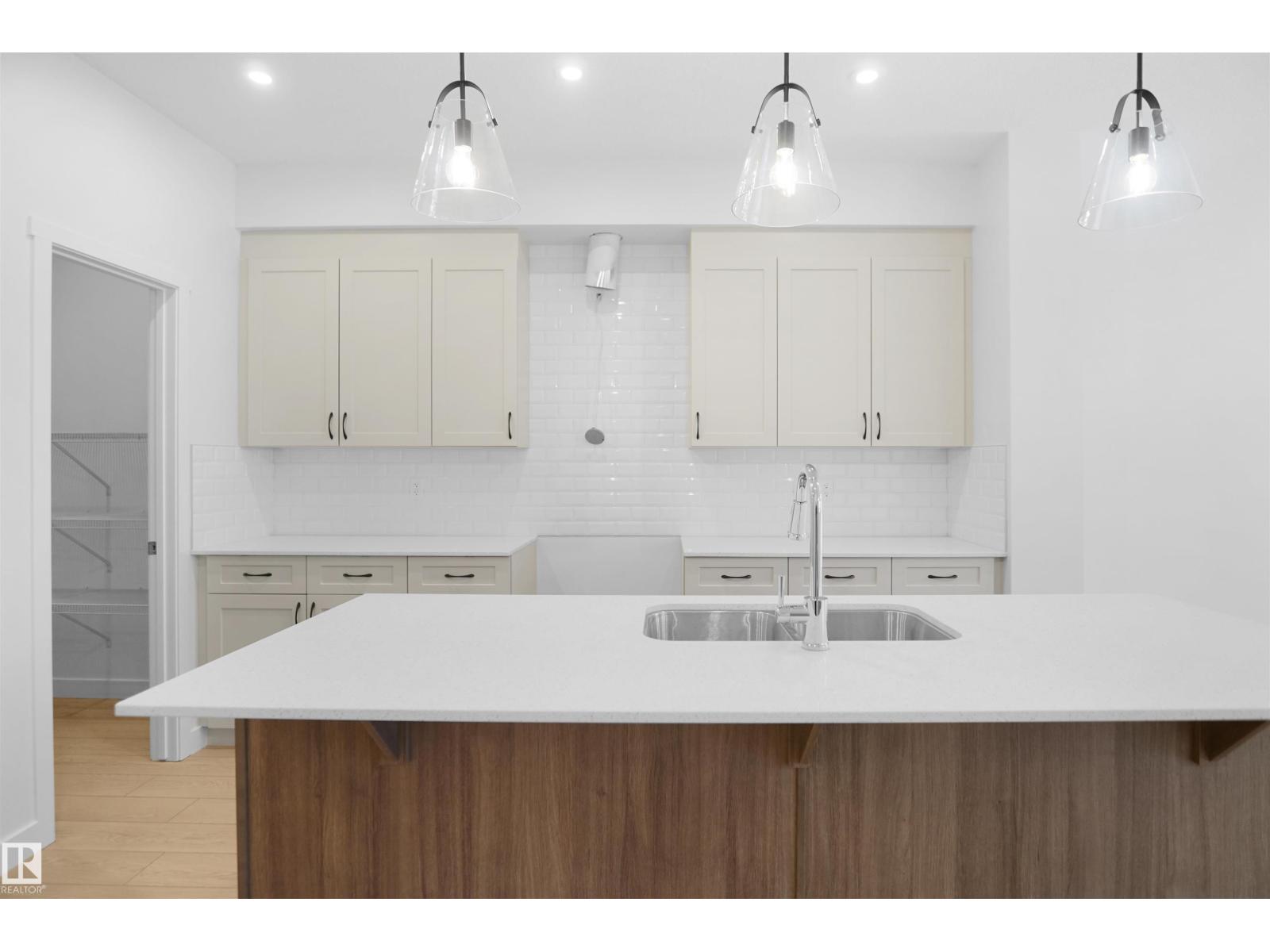 1332 11 Av Nw, Edmonton, Alberta  T6T 2R6 - Photo 10 - E4452755