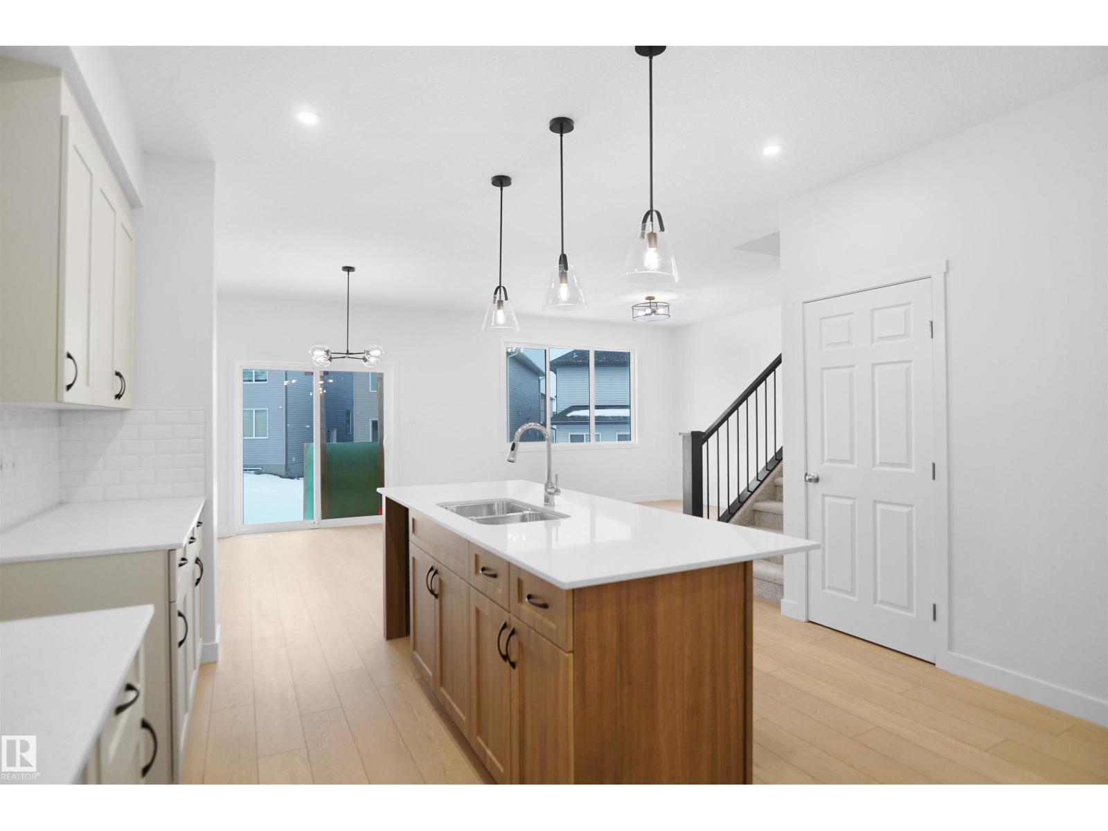 1332 11 Av Nw, Edmonton, Alberta  T6T 2R6 - Photo 8 - E4452755