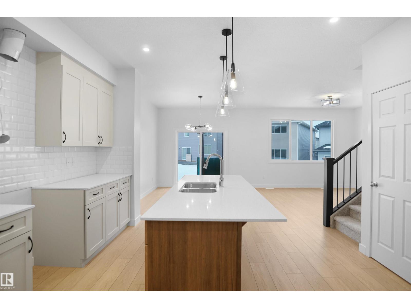 1332 11 Av Nw, Edmonton, Alberta  T6T 2R6 - Photo 9 - E4452755