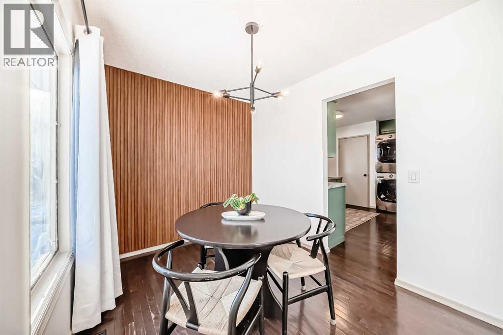 16 Bermondsey Crescent Nw, Calgary, Alberta  T3K 1W2 - Photo 12 - A2277848