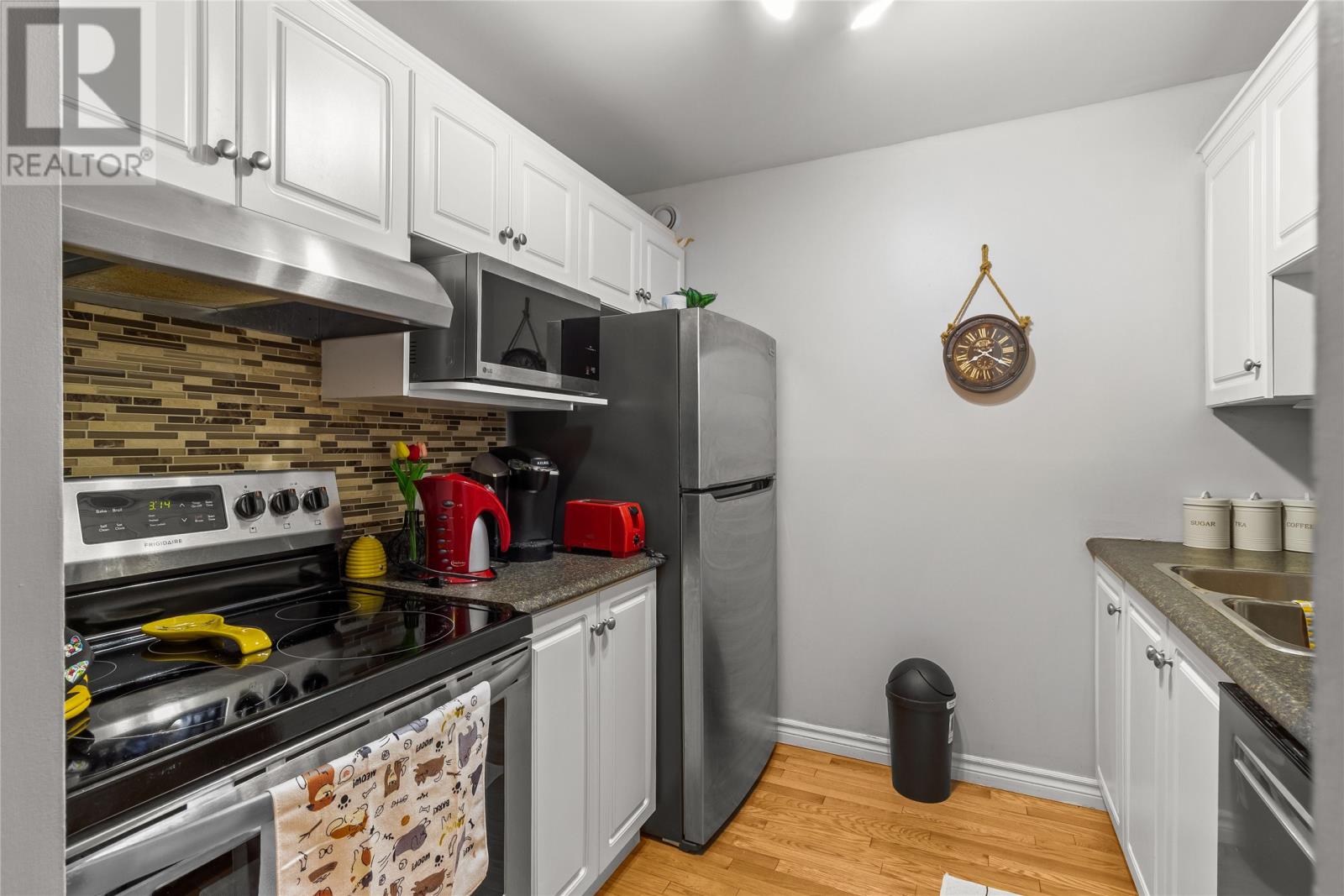 9 Janeway Place Unit#404, St Johns, Newfoundland & Labrador  A1A 1R7 - Photo 10 - 1293874