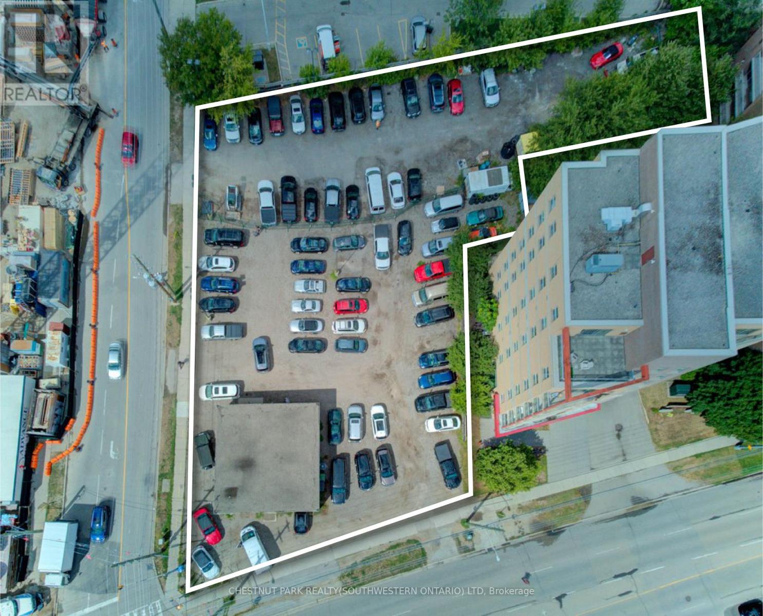 24-26 University Avenue E, Waterloo, Ontario  N2J 2V8 - Photo 3 - X12709410