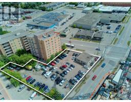 24-26 UNIVERSITY AVENUE E, Waterloo, Ontario