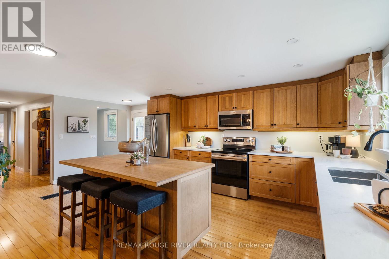 566 Cottingham Road, Kawartha Lakes, Ontario  K0L 2W0 - Photo 10 - X12709440