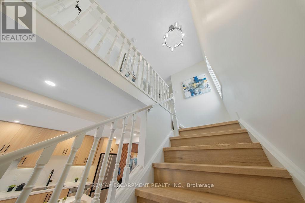 151 East 21st Street, Hamilton, Ontario  L8V 2T5 - Photo 20 - X12709508