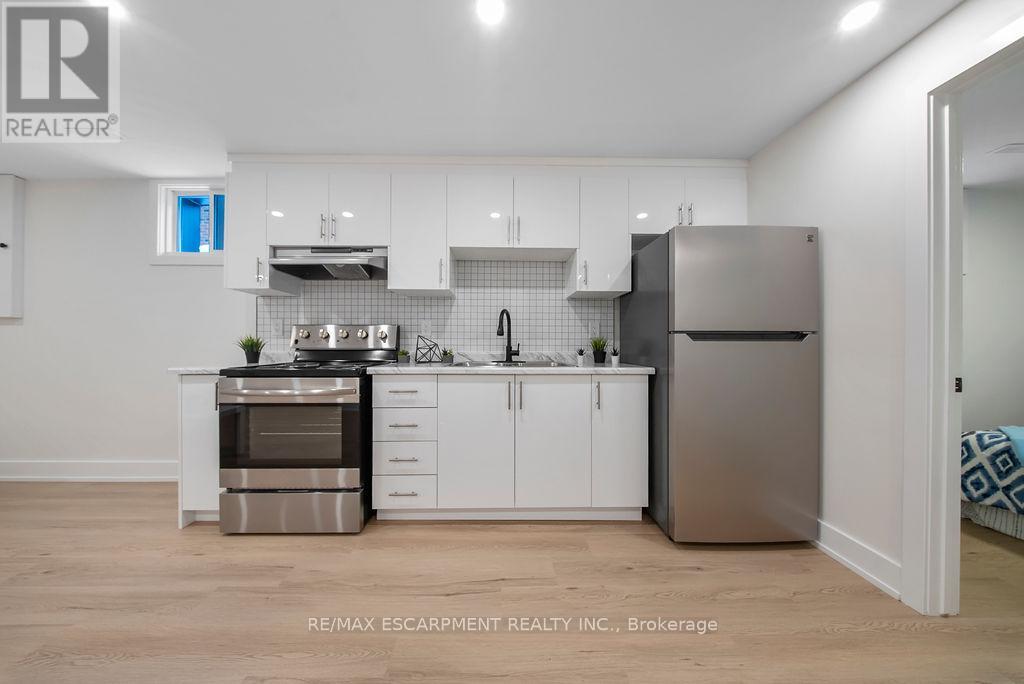 151 East 21st Street, Hamilton, Ontario  L8V 2T5 - Photo 35 - X12709508