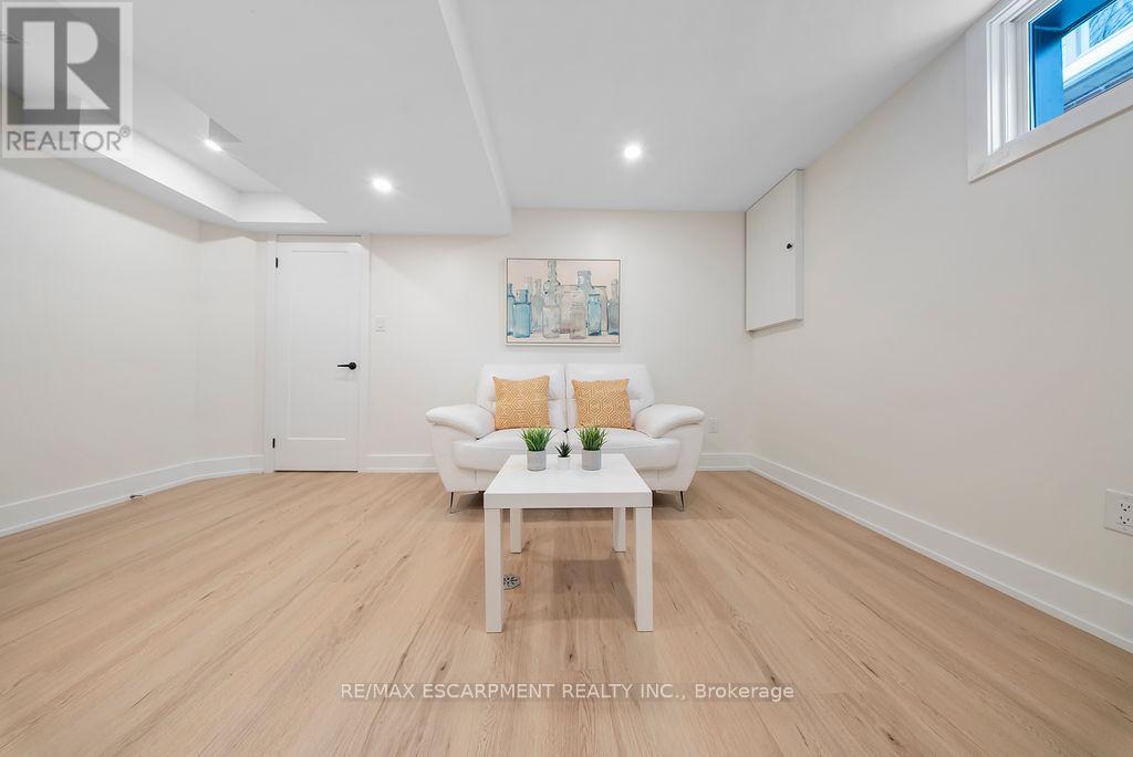 151 East 21st Street, Hamilton, Ontario  L8V 2T5 - Photo 36 - X12709508