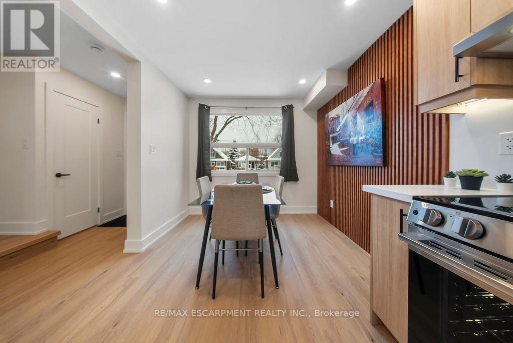 151 East 21st Street, Hamilton, Ontario  L8V 2T5 - Photo 7 - X12709508