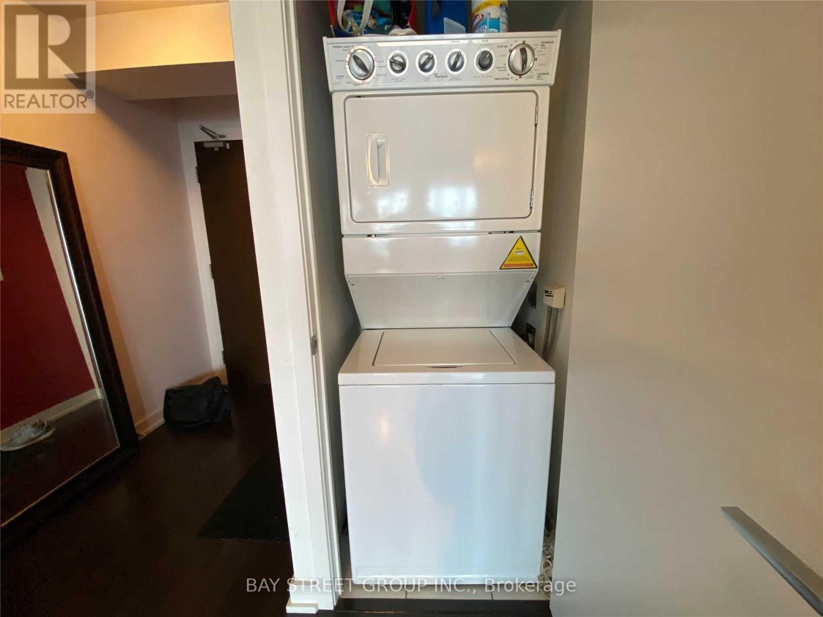 1606 - 21 Iceboat Terrace, Toronto, Ontario  M5V 4A9 - Photo 11 - C12655338