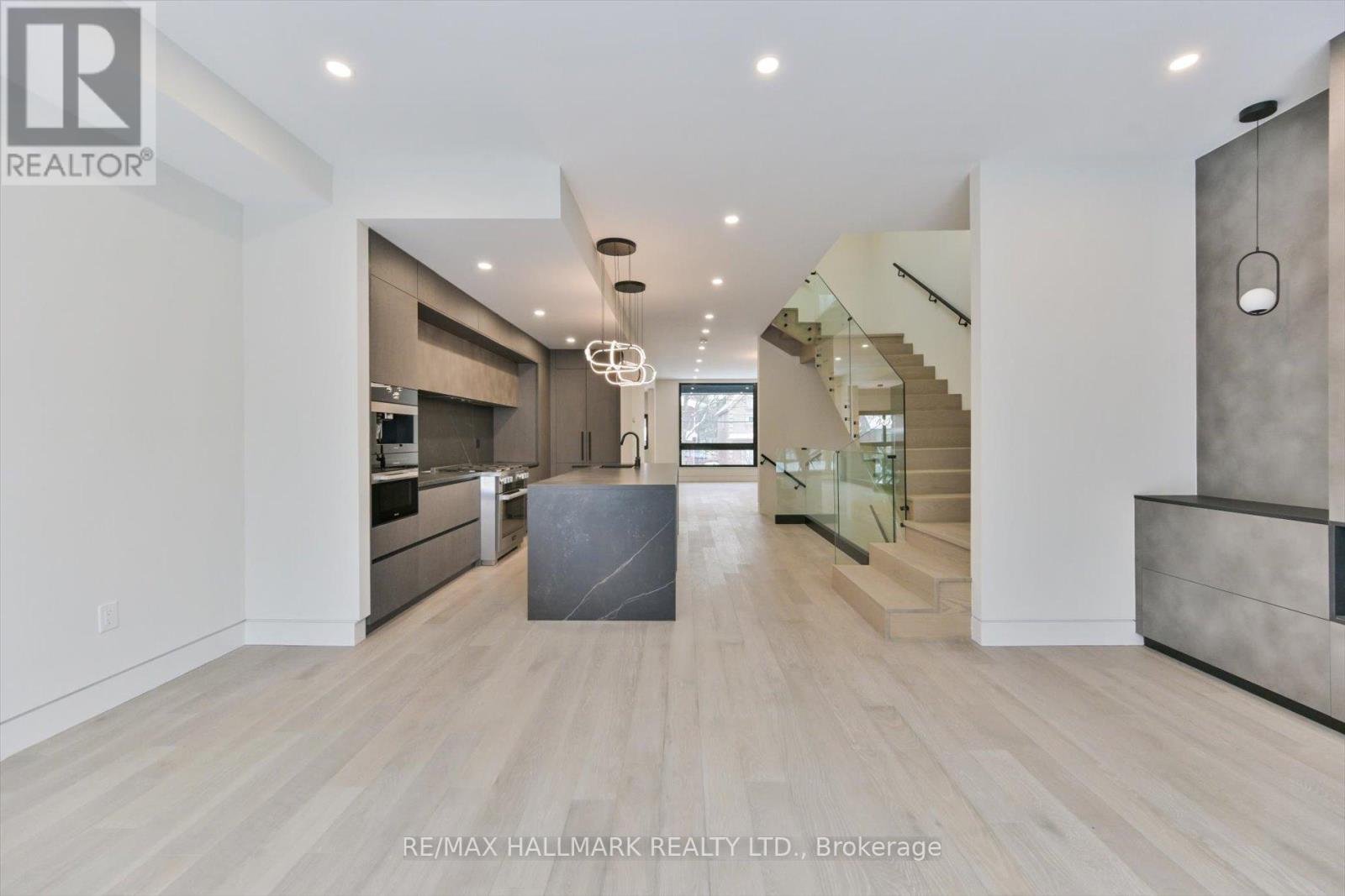 369 Millwood Road, Toronto, Ontario  M4S 1J9 - Photo 7 - C12699054