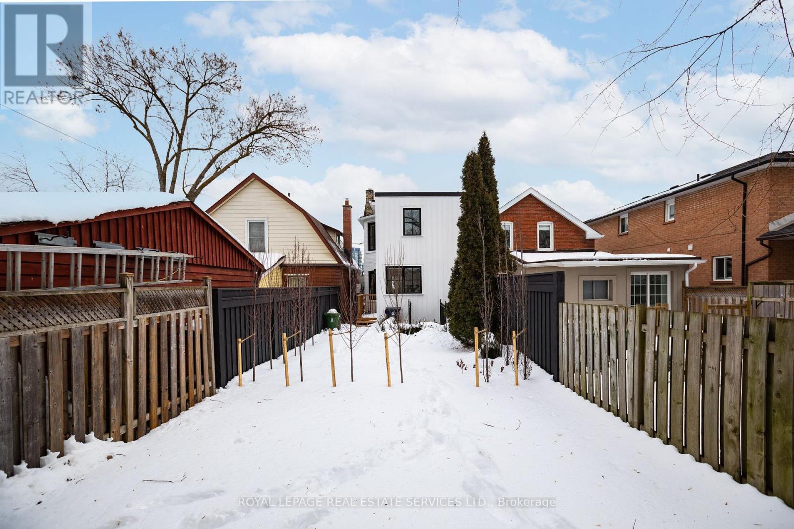 18 Milton Street, Toronto, Ontario  M8Y 2X5 - Photo 44 - W12493664