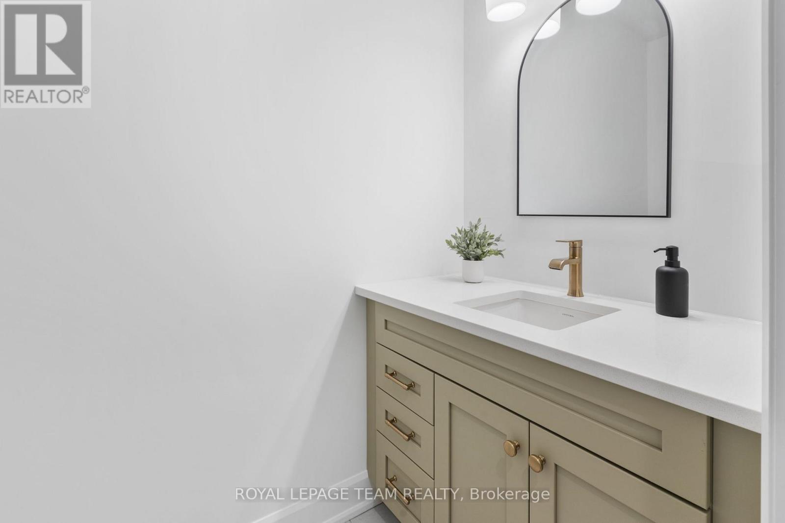 710 Tailslide Private, Ottawa, Ontario  K0A 1L0 - Photo 17 - X12437830